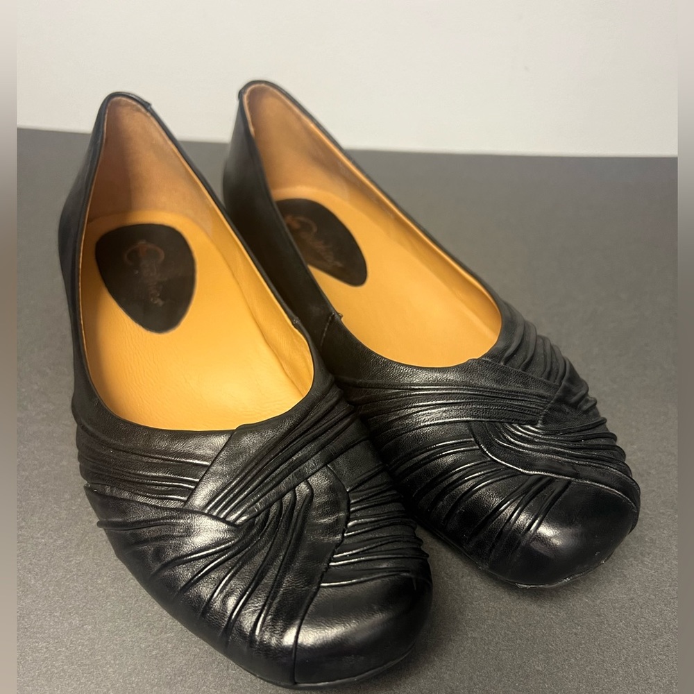 Earthies- Black, Womens Black Flats, Size:7.5, Vanya, Pre- Owned